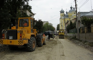 Ремонтують вулицю Гайову