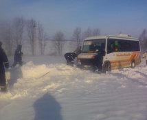 сніг уроган завірюха автобус замет