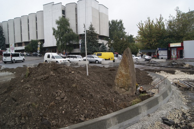 Площа Героїв Євромайдану реконструкція
