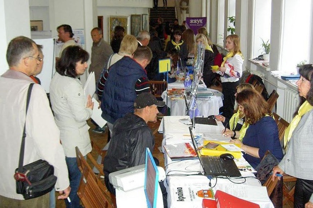 У Тернополі понад 200 молодих людей пройшли профорієнтаційне тестування на дні кар'єри 