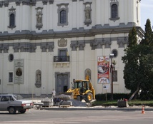 реконструкція катедральноїх площі