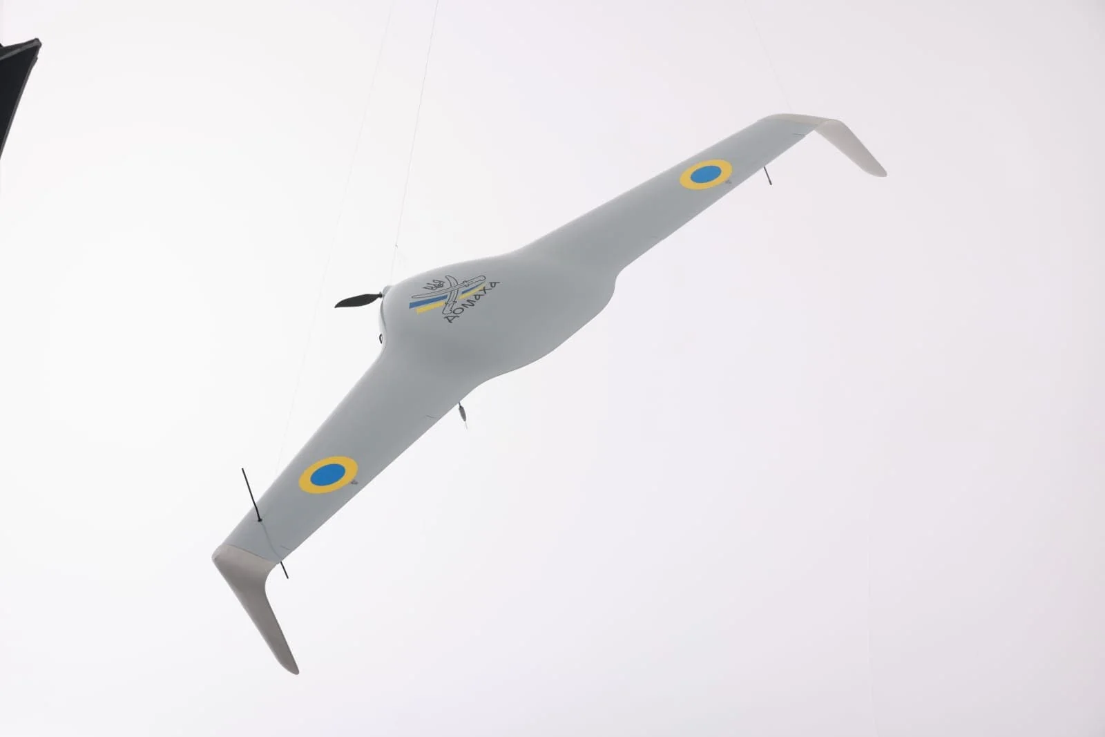 Український дрон-перехоплювач UEB-1 від OSIRIS AI зі швидкістю 315 км/год