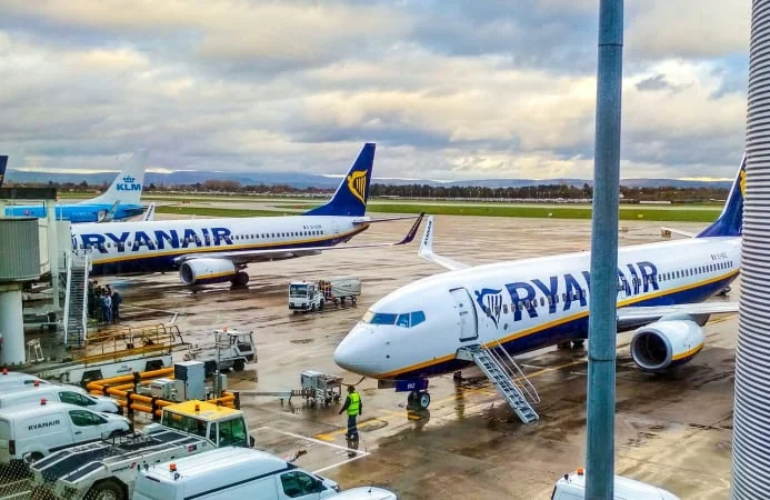 Літаки Ryanair на пероні європейського аеропорту через дефіцит авіапального