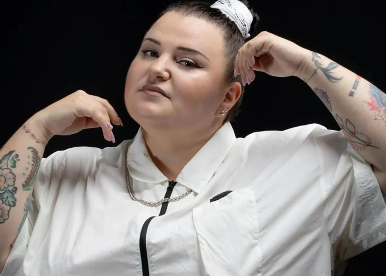 Alyona Alyona жалуется на здоровье: «Хочу узнать причину» Алёна Алёна жалуется на здоровье и боль в гландах