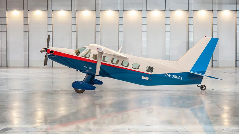 Літак ЛМС-901 «Байкал» у ангарі перед постачанням 2027 року