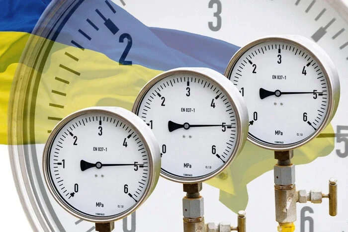 Манометри тиску газу на тлі прапора України