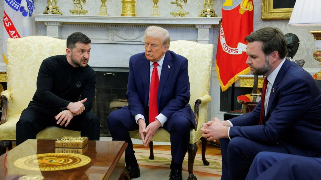 Дональд Трамп, Володимир Зеленський та Джей Ді Венс під час зустрічі щодо підтримки України